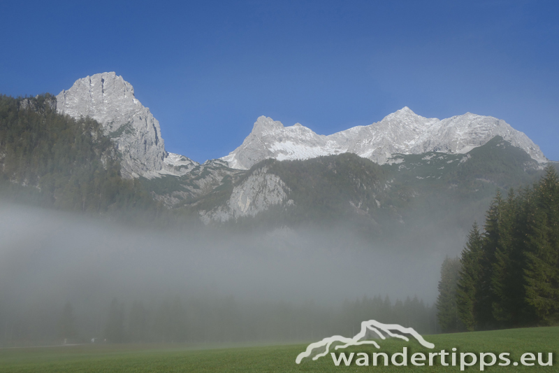 Spitzmauer (li.) und Hoher Priel - Oberösterreich